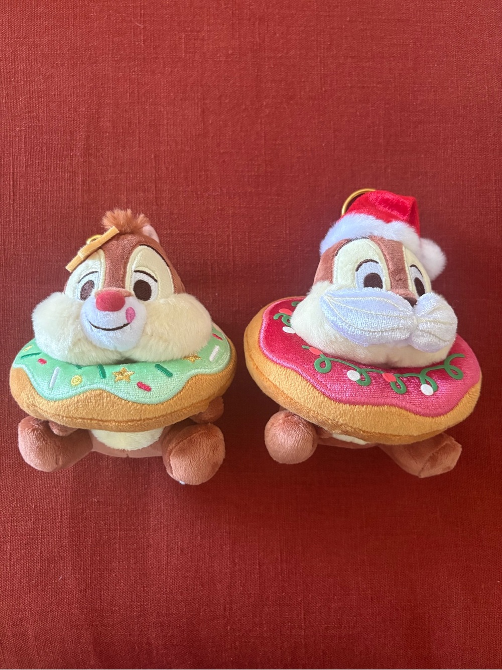 Disney Chip n’ Dale Christmas donut bag charms (set of 2)